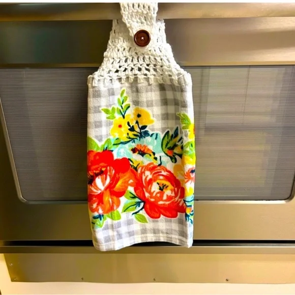 Hand Crafted Floral Red Hanging Kitchen Hand Towel Crochet Top - Picture 6 of 7